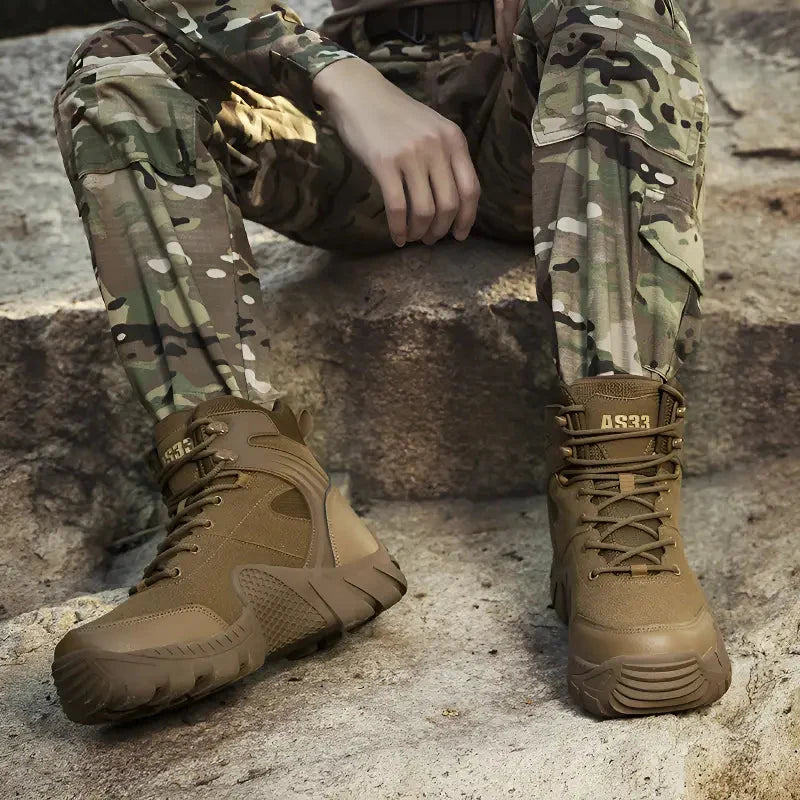 Lekkie buty taktyczne męskie z grubym bieżnikiem