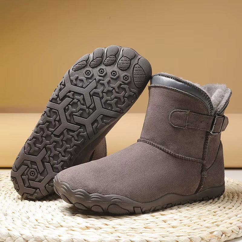 Śniegowce barefoot w kolorze szarobrązowym z widokiem na antypoślizgową podeszwę