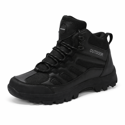 Czarne buty trekkingowe męskie za kostkę z chwytną podeszwą