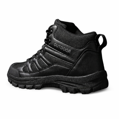 Czarne buty trekkingowe męskie za kostkę z chwytną podeszwą