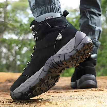 Buty trekkingowe męskie za kostkę z głębokim bieżnikiem