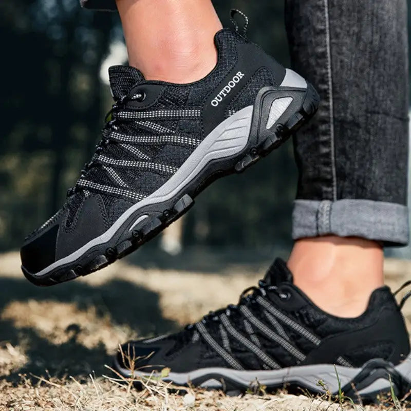 Buty trekkingowe męskie ze stabilną podeszwą profilowaną