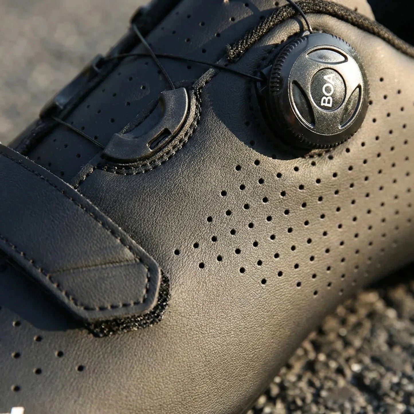 Buty rowerowe na płaskie pedały - z pokrętłem - bez zatrzasków