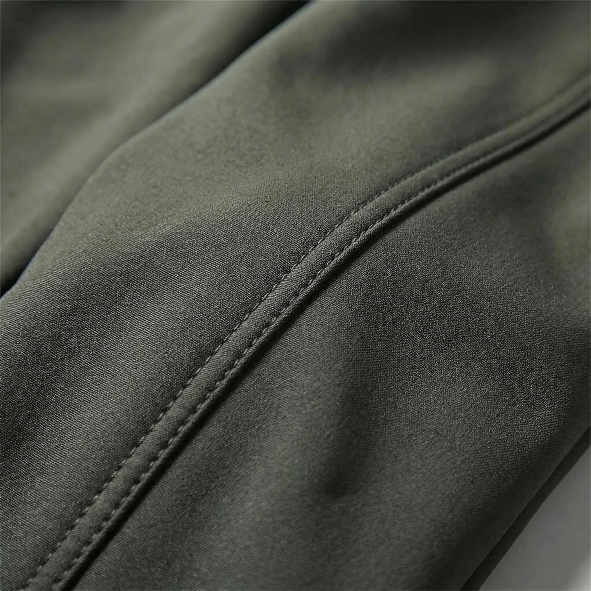 Damskie spodnie trekkingowe z polarową podszewką w kroju slim fit