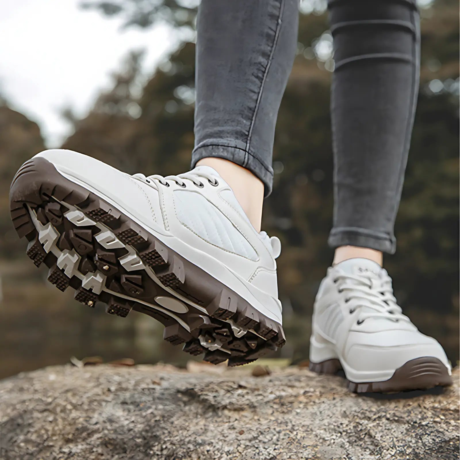 Buty trekkingowe damskie z amortyzowaną podeszwą i szerokim przodem