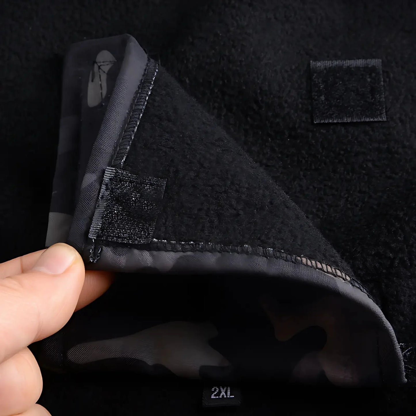 Kurtka softshell męska z polarową podszewką i taktycznym kapturem
